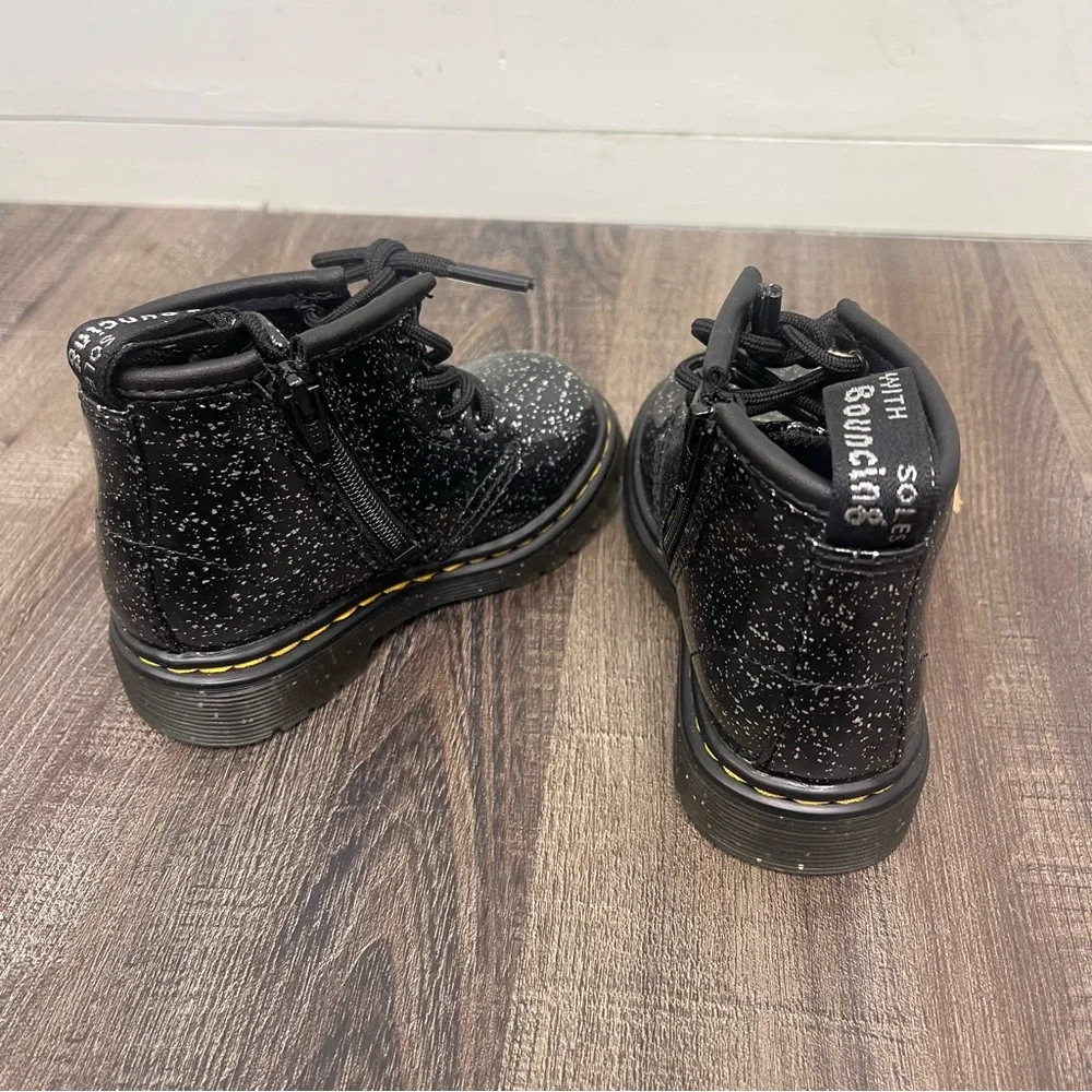 Dr. Martens glossy black